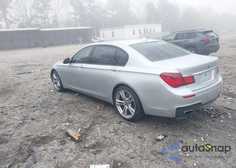 2013 BMW 750Li из США, поврежденный, VIN WBAYE8C56DD133349